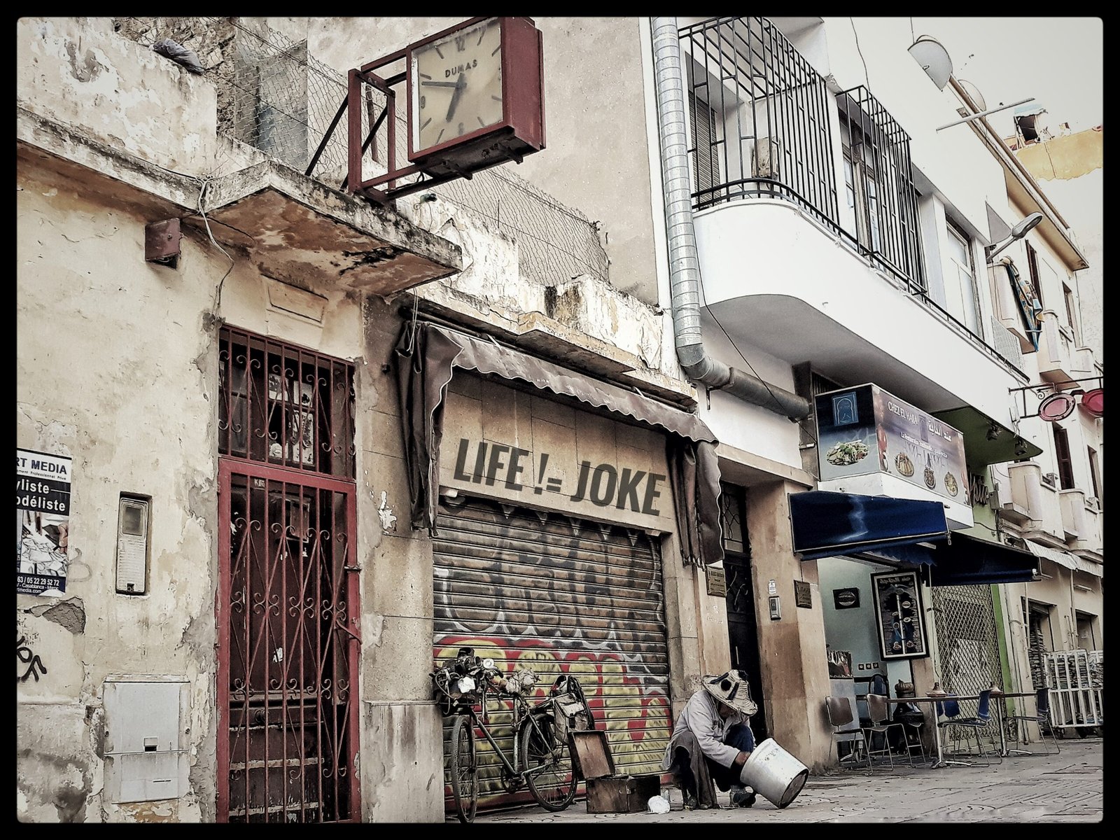 Work hard, Casablanca