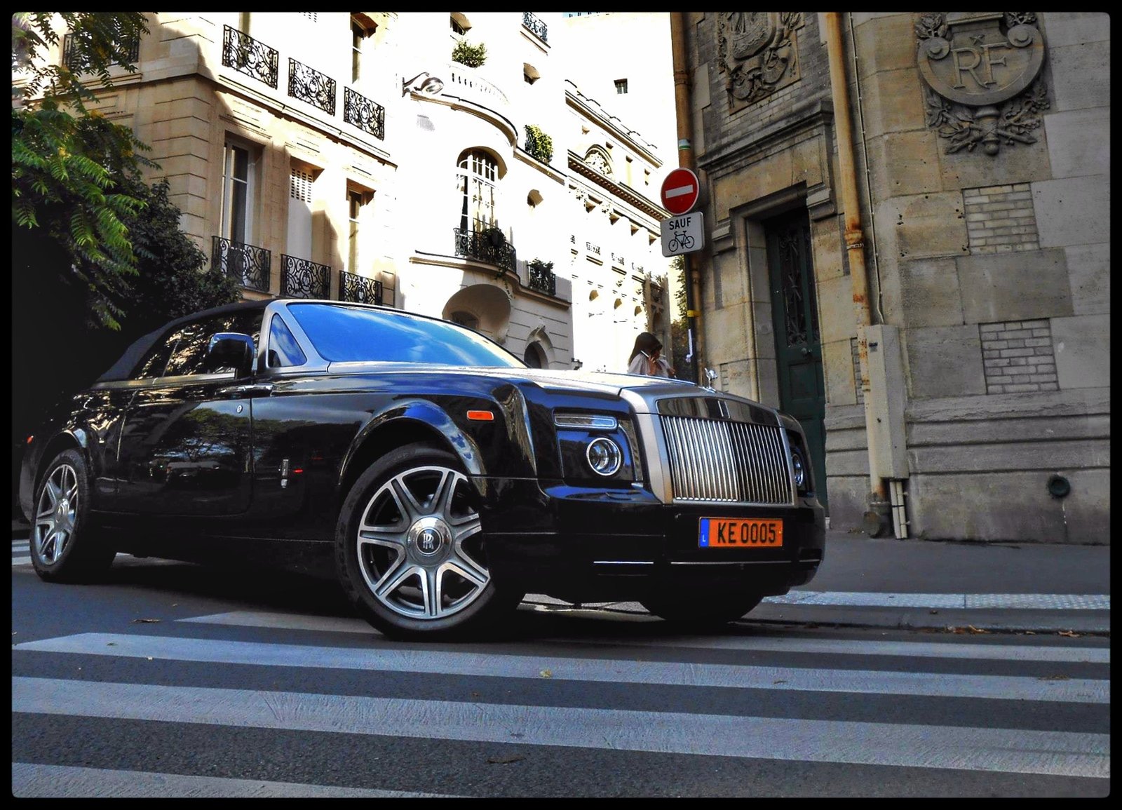 Rolls Royce Drophead Cab - Paris