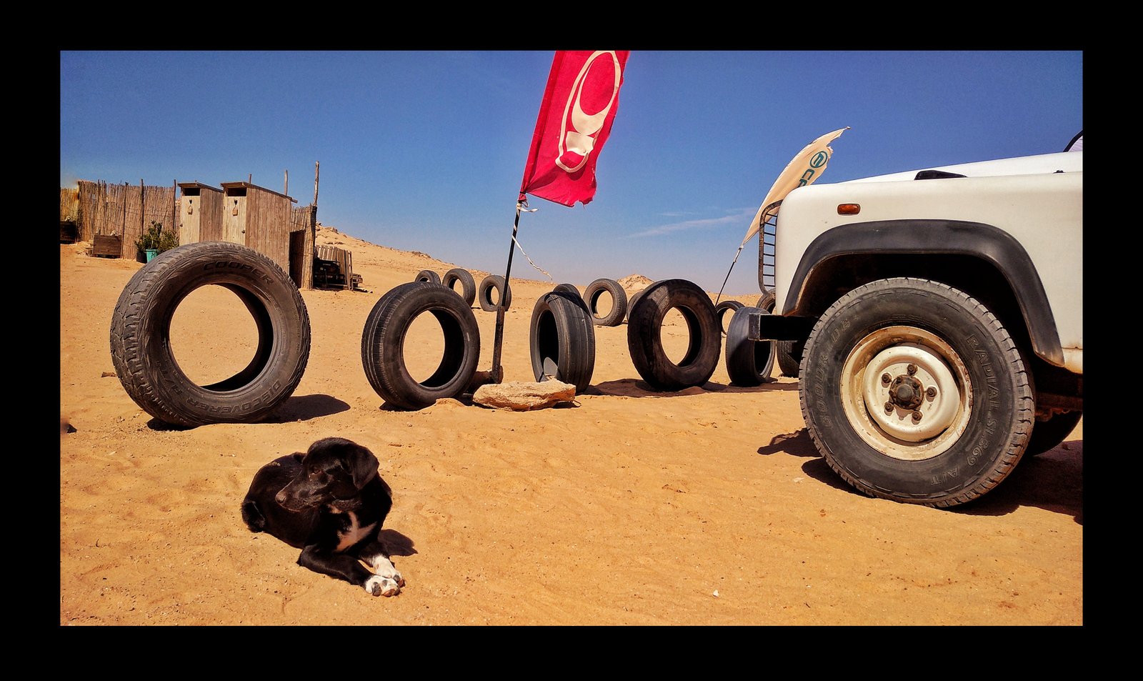 Dakhla ROAD IN Desert - SNIPERCAR