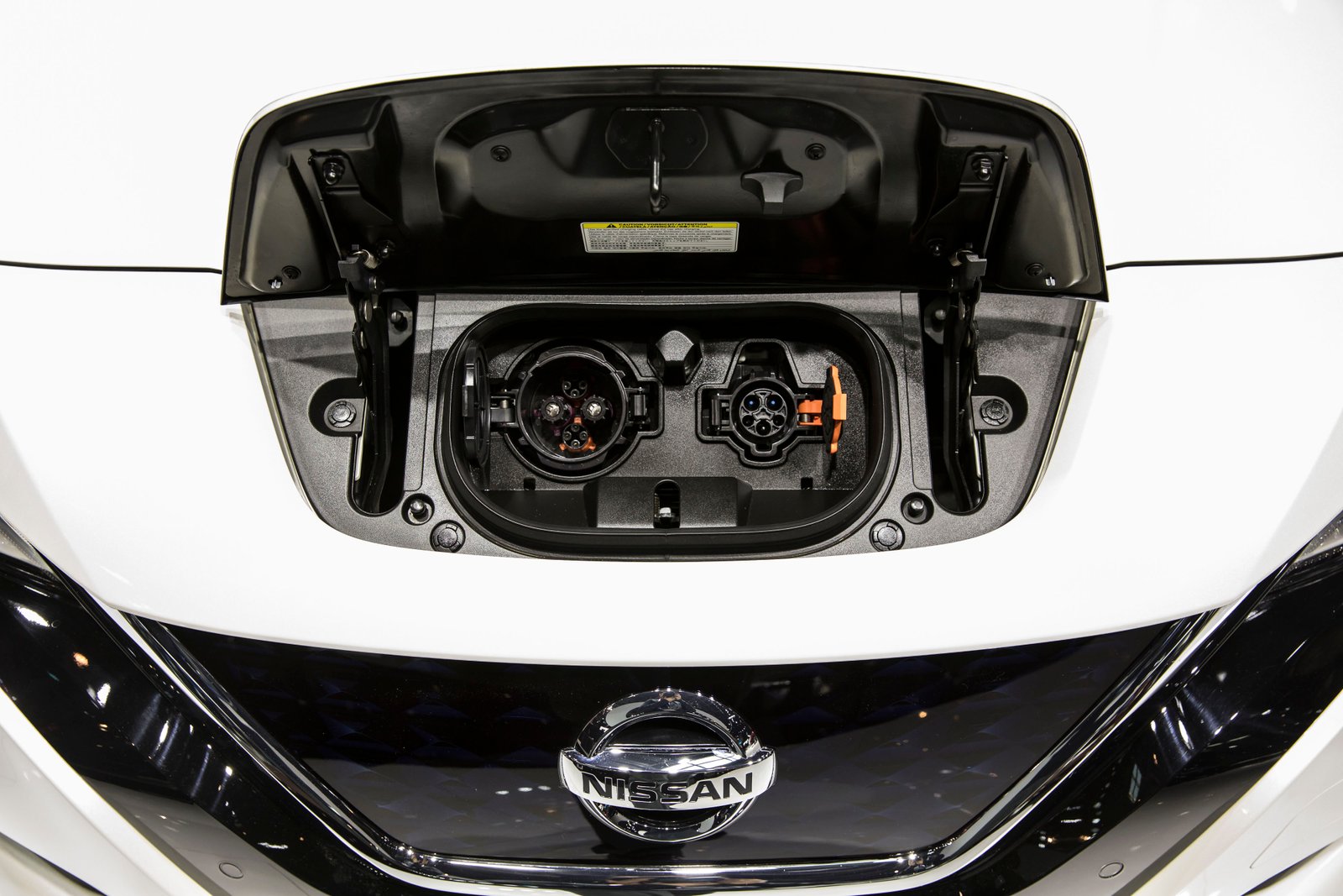 Nissan-leaf-electric-small-cars-charge-adapter