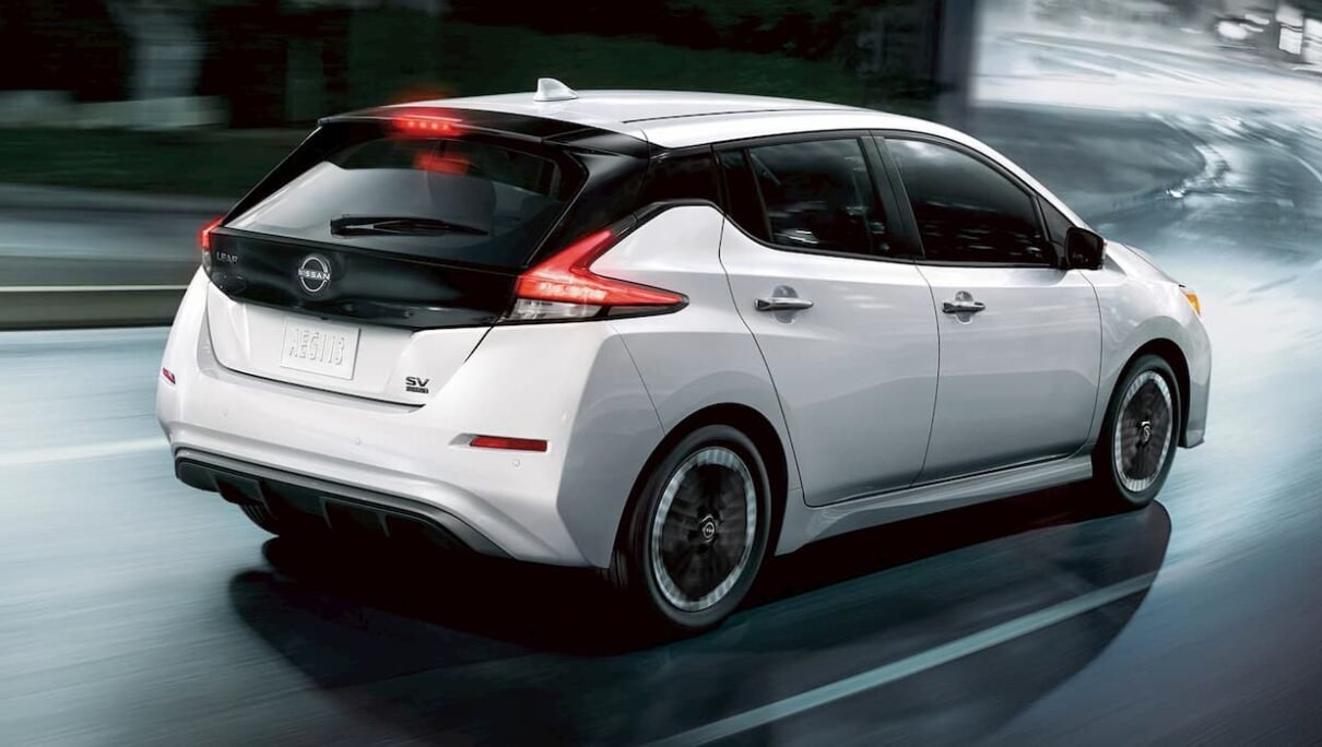 Nissan-leaf-electric-small-cars-white